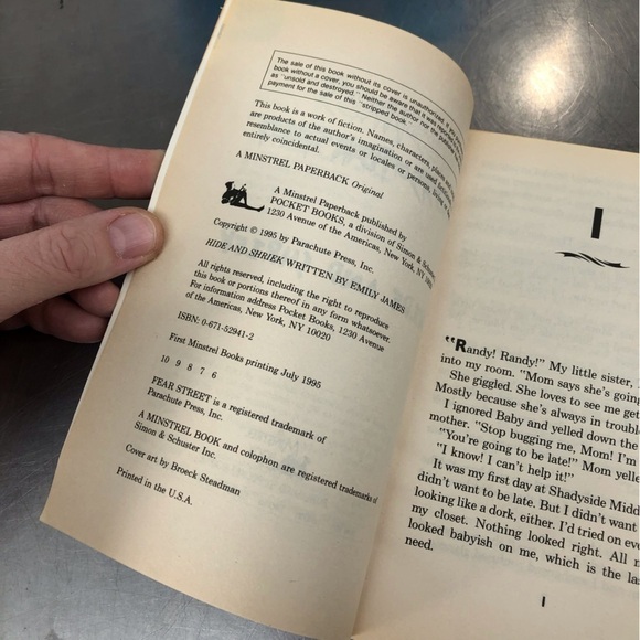 Ghosts of Fear Street: Hide and Shriek paperback book - Picture 2 of 6